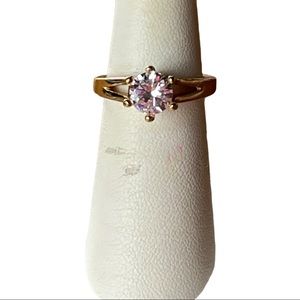 Beautiful AB raised crystal in gold tone setting